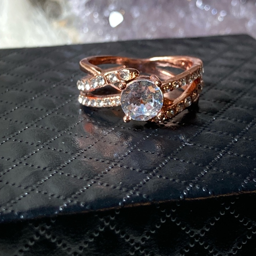 2CTW Rose Gold twisted crystal CZ ring - Picture 3 of 6